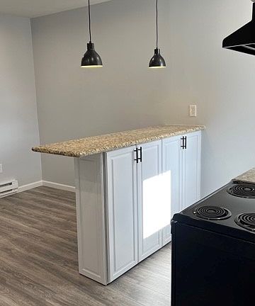 beautiful island in your kitchen / breakfast bar