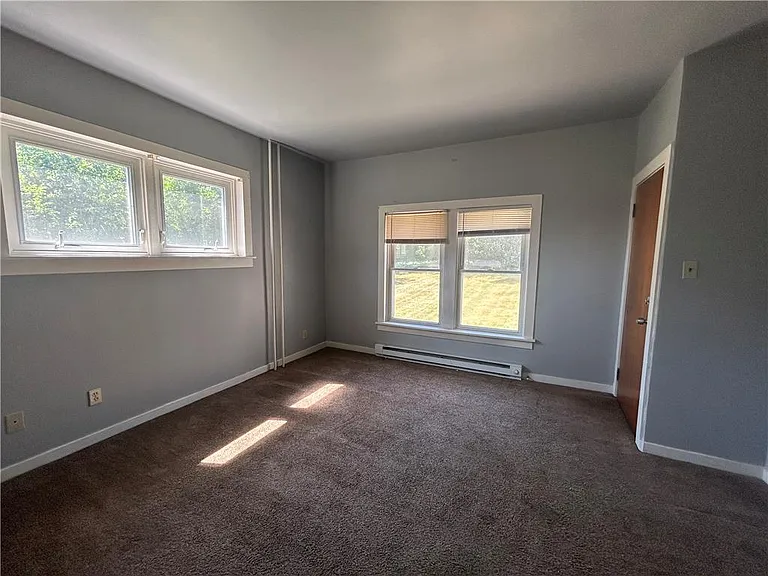 218 E Susquehanna St #1B — Photo 2
