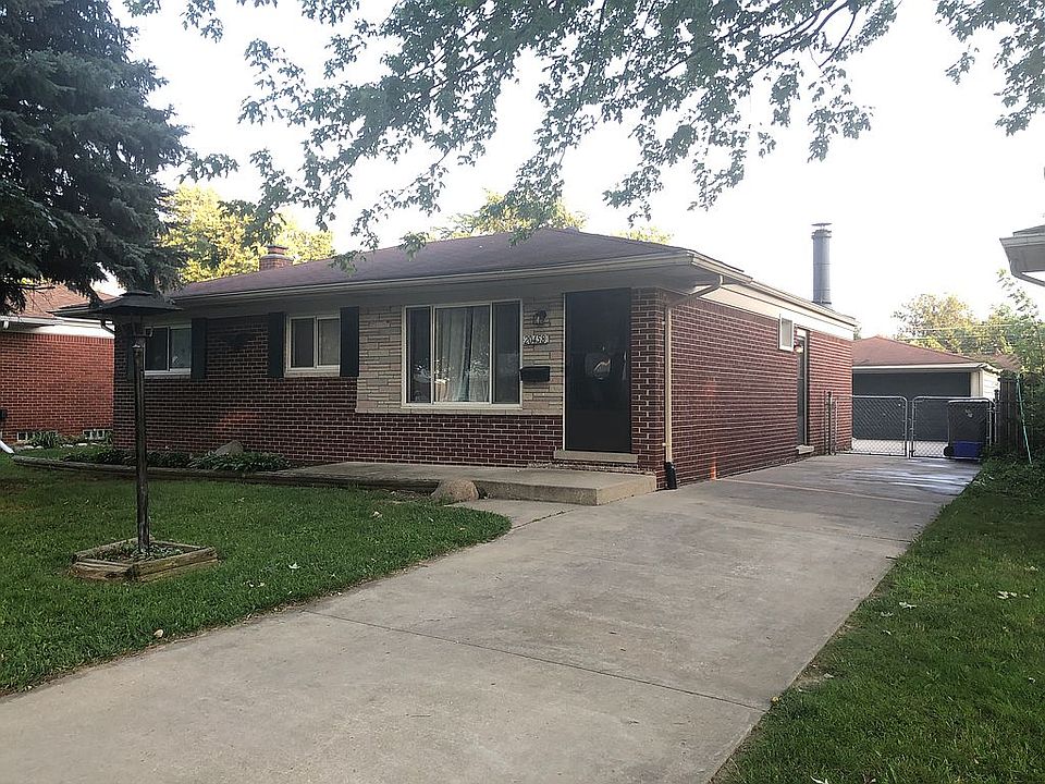 1st image of 20458 Catalano St
