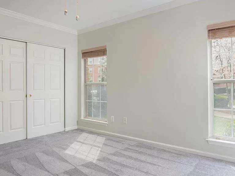 7000 Falls Reach Dr #102 — Photo 26