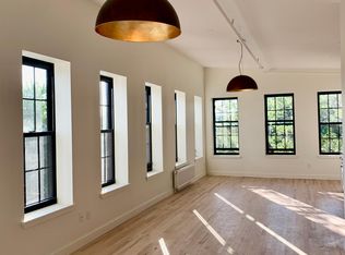 146 Main St APT 301, Saco, ME 04072