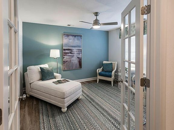 These photos are representative of this floor plan, but all options may not be available in every co