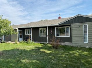 1413 Saint Charles St, Fort Benton, MT 59442