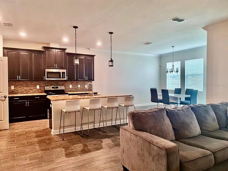 4635 Fairy Tale Cir — Photo 6
