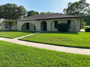 11568 93rd St, Largo, FL 33773