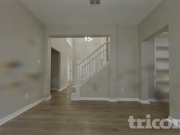 4916 Dougal Ave — Photo 3