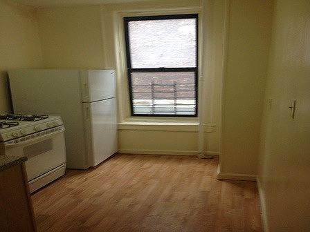 2nd image of 5219 5th Ave APT 3