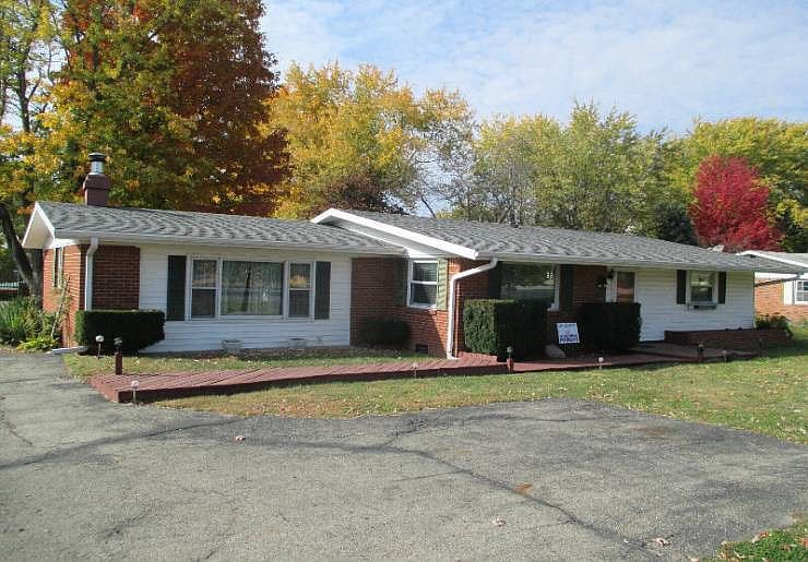 1st image of 1009 S Tiger Dr