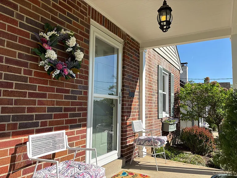 4408 Grove Ave — Photo 3