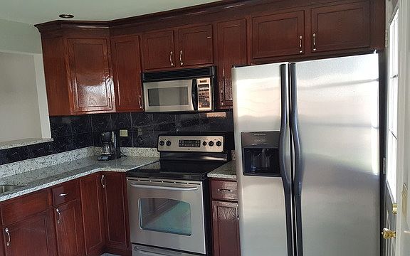 4th image of 9161 W Oaks Ave
