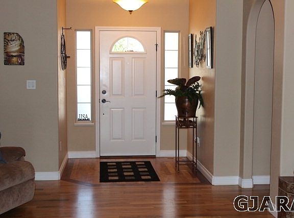 5th image of 3009 1/2 Royal Ct