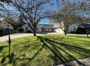 545 Excelsior Ln, Waterloo, IA 50701