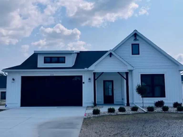 205 Brass Leaf Ct — Photo 1