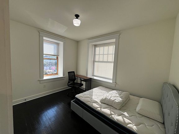 3rd image of 515 Orange St #26