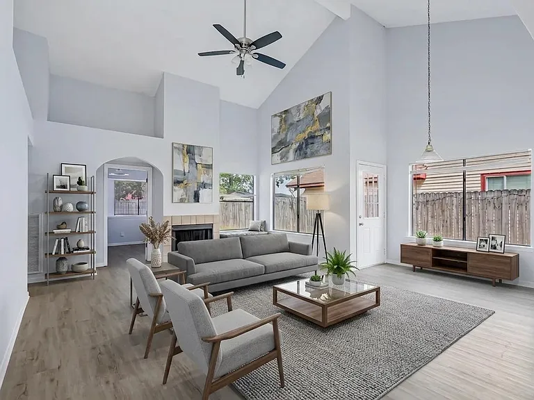 2527 Silver Trumpet Dr — Photo 1