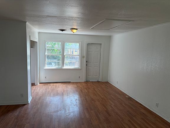 3rd image of 5337 Hearne Ave