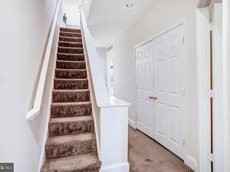 12 Rhode Island Ave NW — Photo 45
