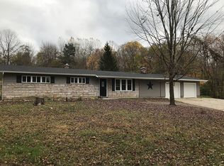 18191 Chillicothe Rd, Chagrin Falls, OH 44023