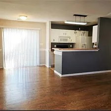 136 Everett Park Drive — Photo 4