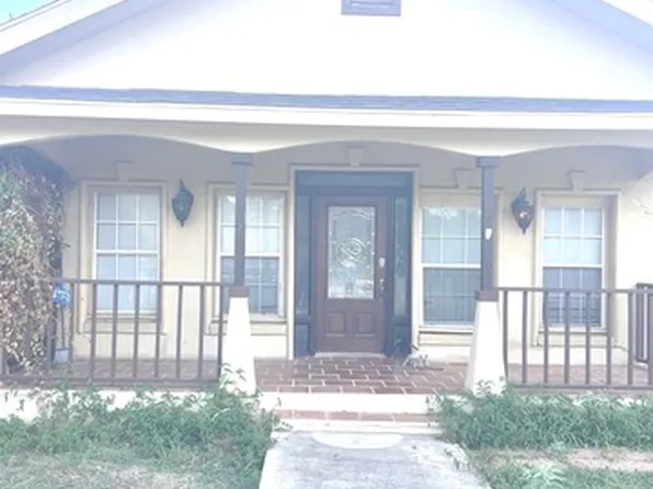 109 E Pecos St, Uvalde, TX 78801