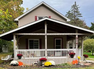 514 N Bridge St, Linden, MI