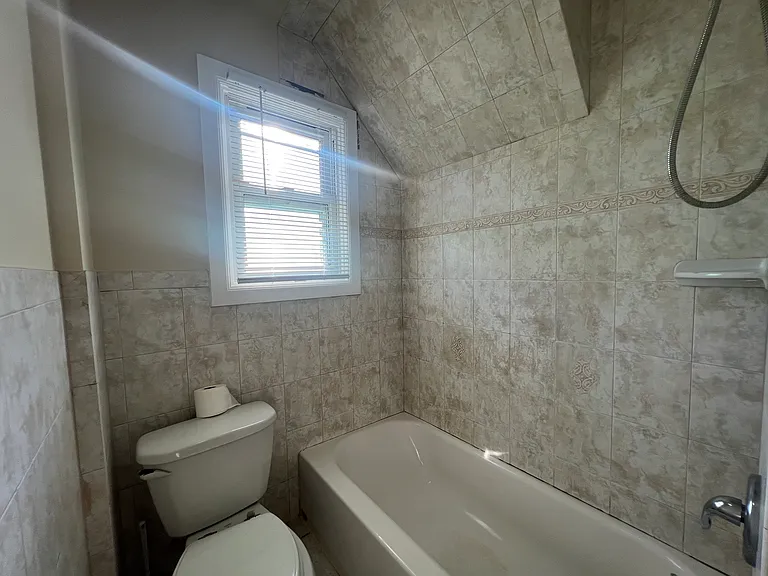 9 Bloomingdale Ave #2 — Photo 13
