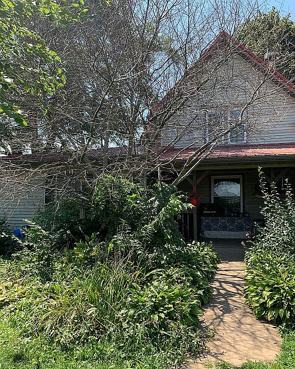 2nd image of 18098 Fulton Rd
