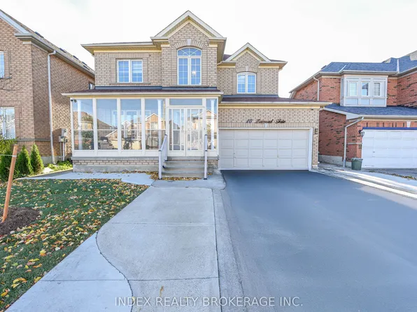 10 Leopard Gate, Brampton, ON L6R 2E5