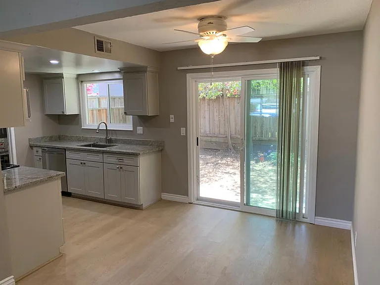 22606 Voss Ave #A — Photo 4