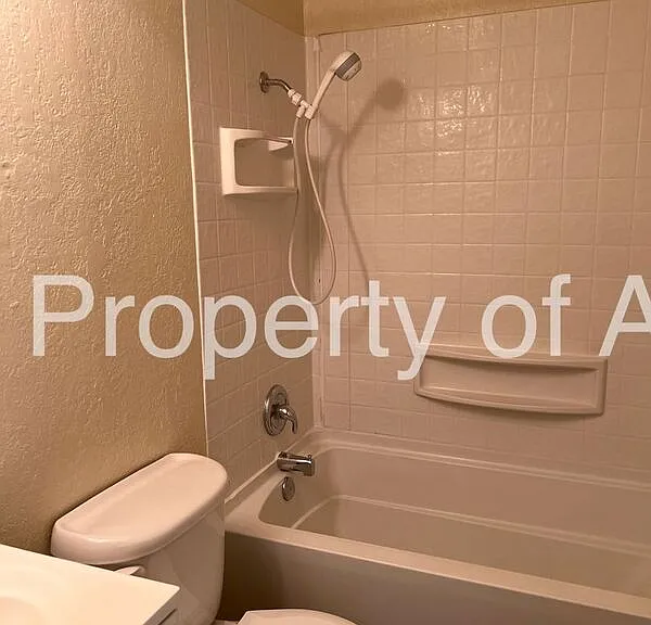 10490 W Seneca — Photo 10