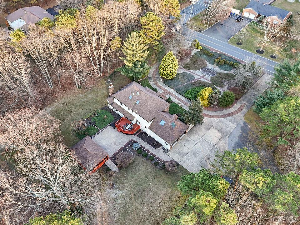 224 Old Rd, Monroe Township, NJ 08831 Zillow