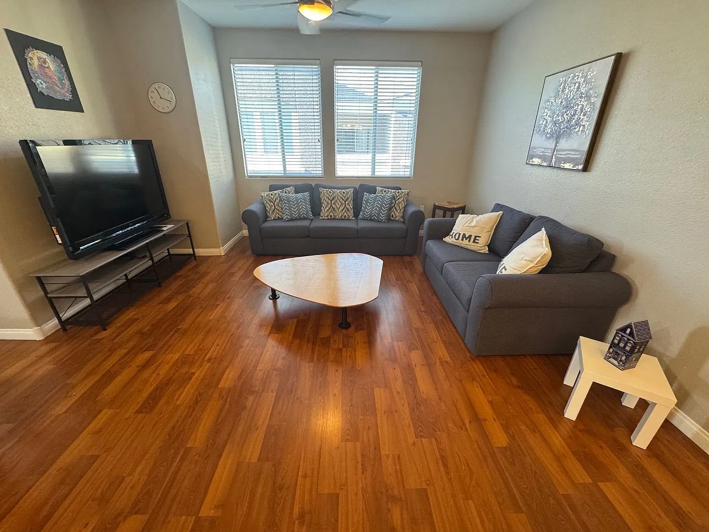 Beautiful 2 Bedroom 2 Bathroom Fully Furnished Condo Located In A Gated Community That Comes With... — Photo 4