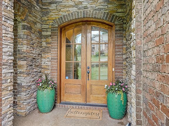 5th image of 2028 Clifton Johnston Ct