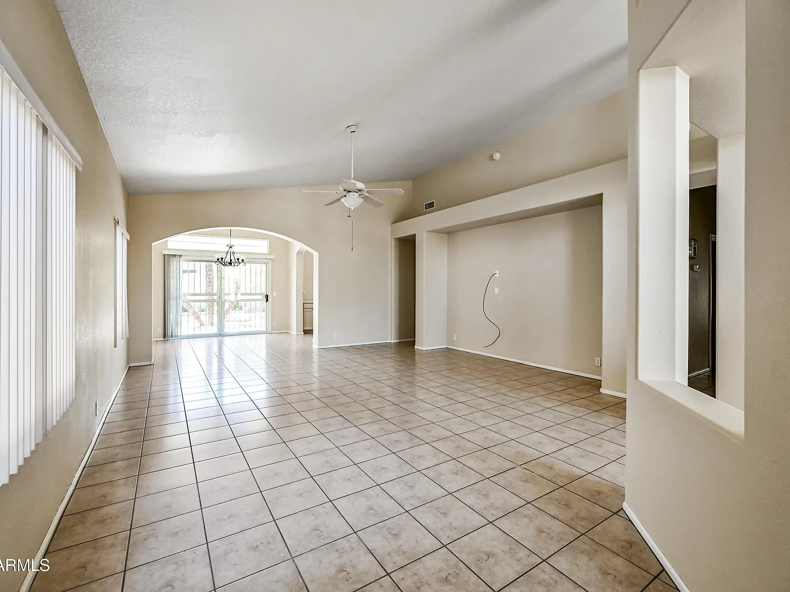 2 bed, 2.0 bath, 1606 sqft, $2,295 — Photo 2