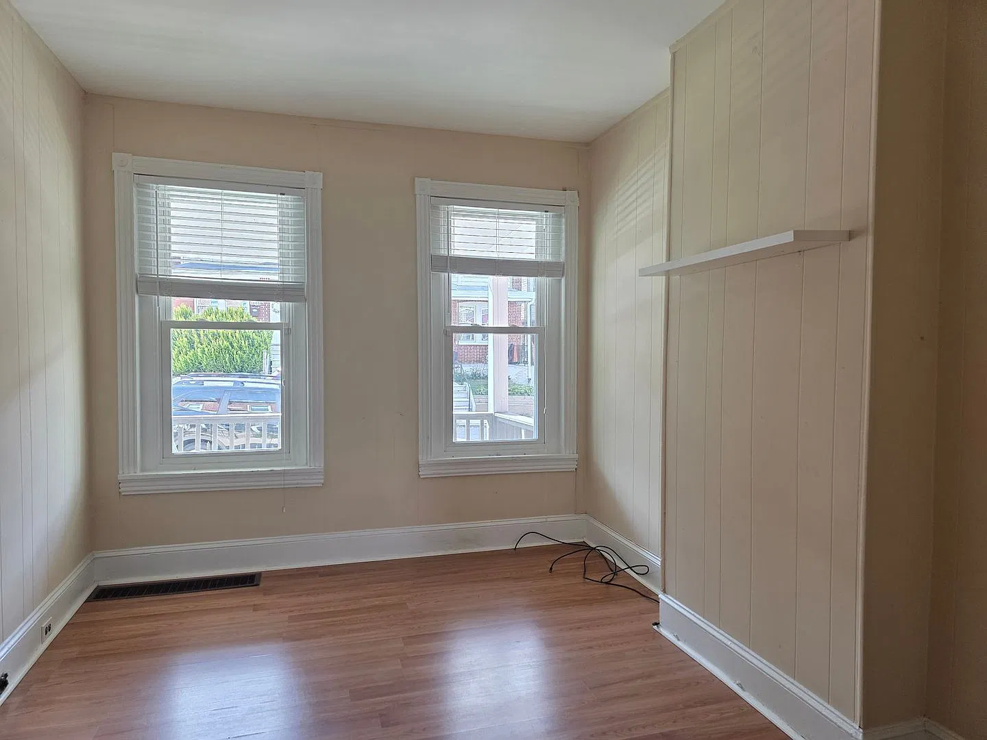 3 bed-1 Bath Available Now! — Photo 4