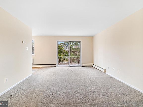 4th image of 1600 Church Rd APT D205