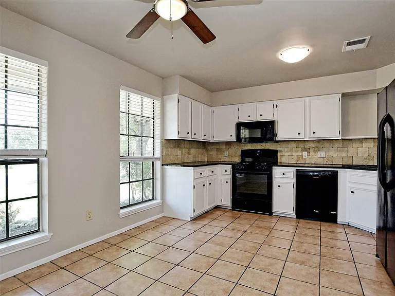 300 N Field St — Photo 13