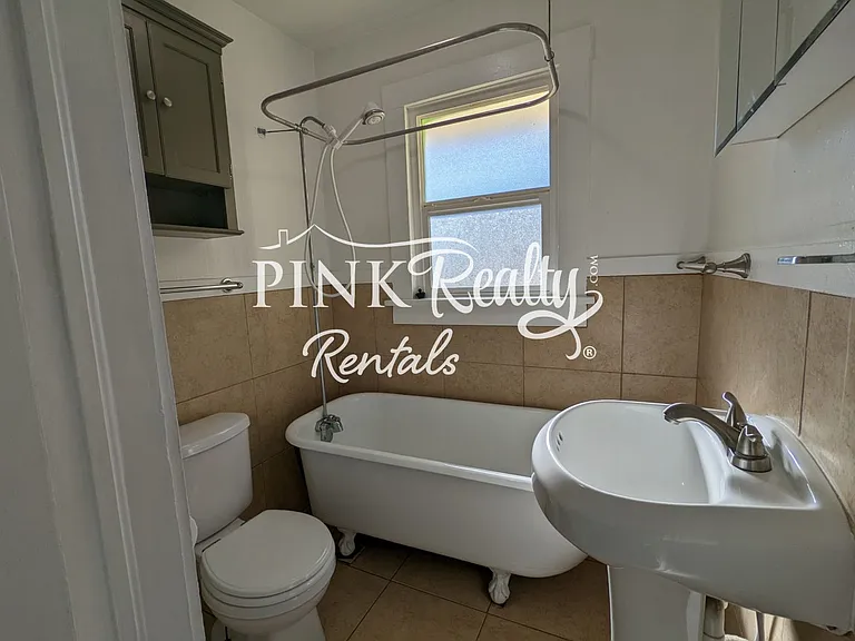 118 Lafayette Rd — Photo 15