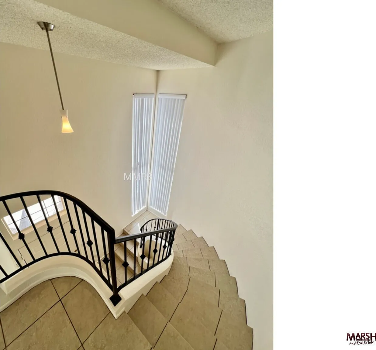 Nice 2 bedroom townhome with all appliances & community pool in Mesa! — Photo 4
