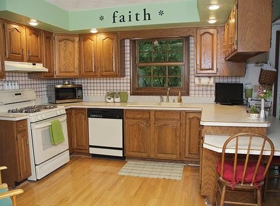 4th image of 22368 Fireside Dr