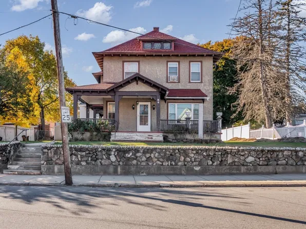 84 E Haverhill St, Lawrence, MA 01841