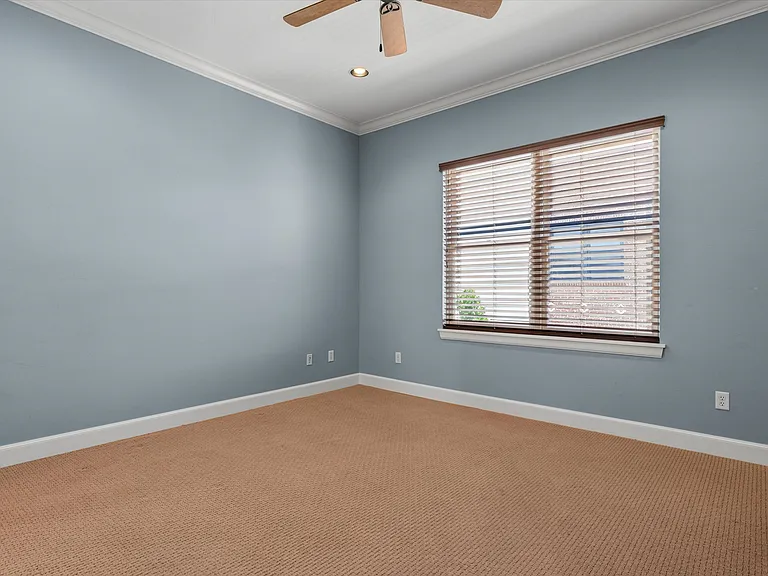 205 N Geary Ave — Photo 26