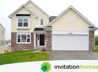39398 N Queensbury Ln, Beach Park, IL 60083