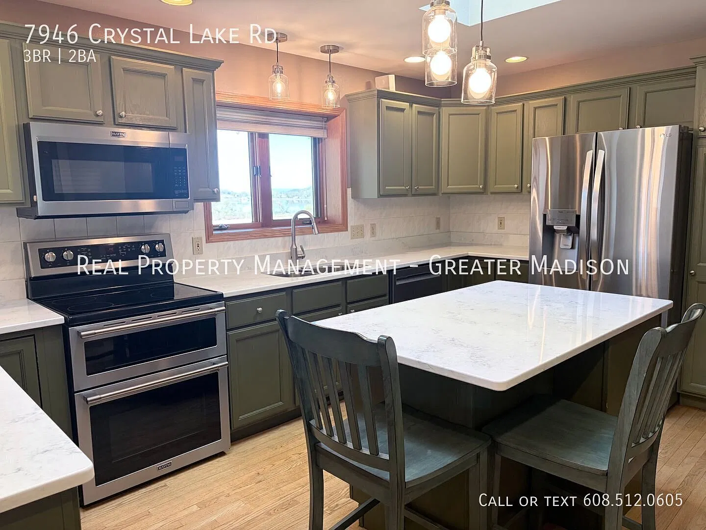 Stunning Crystal Lake View & Scenic Forest Setting 3 Bedroom Home in Lodi — Photo 4