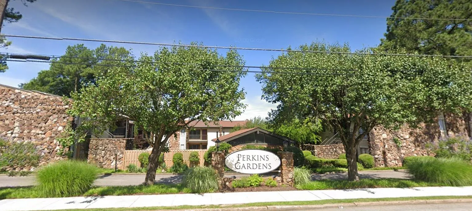 2 bed, 1.5 bath, 1873 sqft, $1,395 — Photo 1