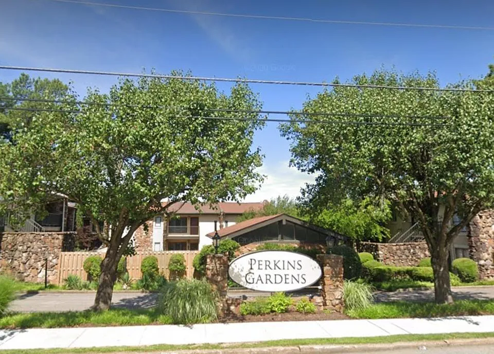 417 S Perkins Rd