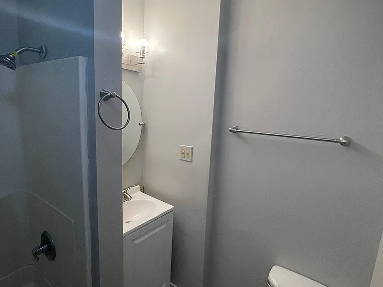 20 Glen St #3 — Photo 11