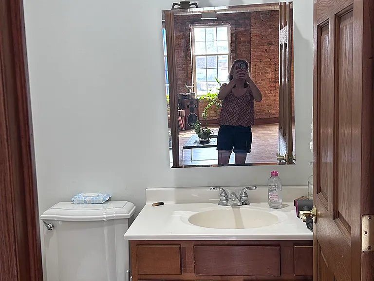 223 E Chicago St #4 — Photo 10