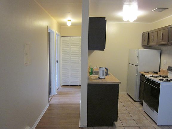 2nd image of 832 Winesap Ct #11105