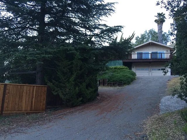 10534 Stiles Way photo 1